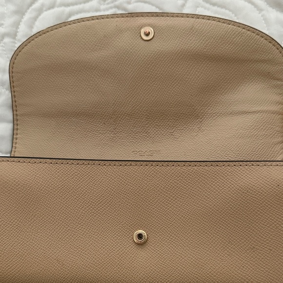 Coach Beige Leather Women's Wallet - Picture 5 of 8